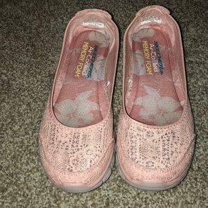 Sketches air-cooled memory foam